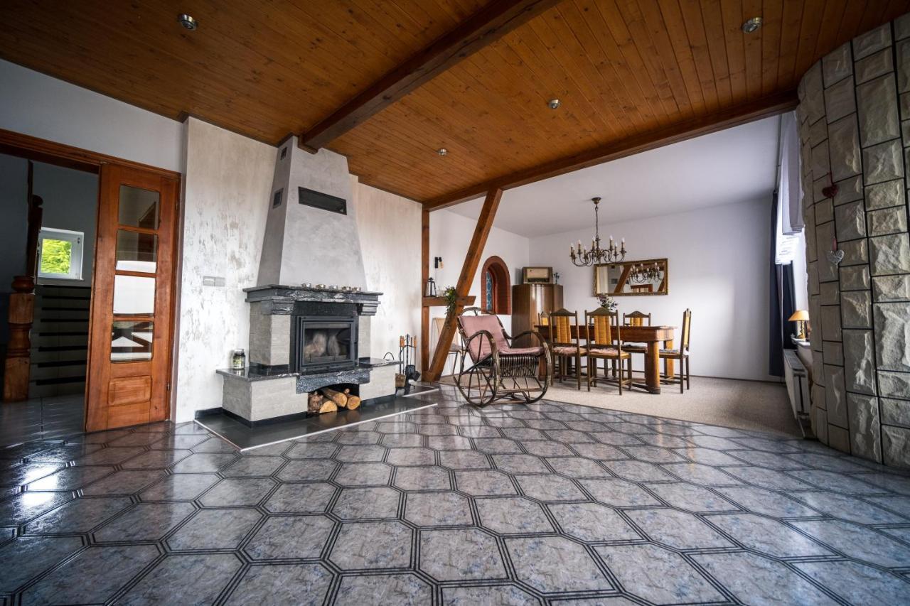 Dom Na Wzgorzu Z Widokiem Na Jezioro Z Balia I Sauna Lipnica  Exterior photo